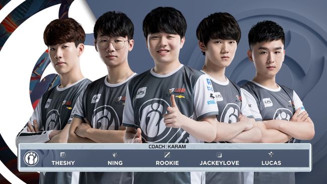 王哲林砍下 王哲林砍下